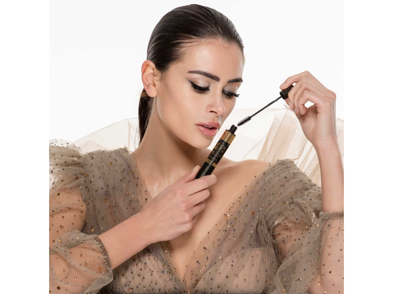 Mascara Nero Maxi Volume Never2Much - Volume e Definizione 2in1 - Black Onyx - Bellaoggi