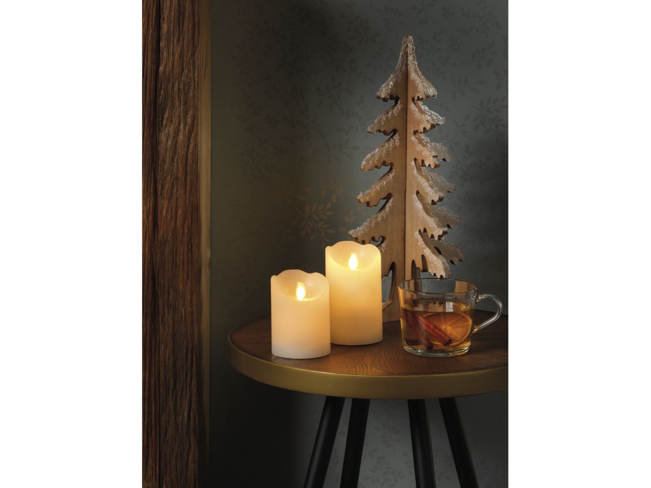 Candela led ondulata in cera ad uso interno colore panna bianco caldo misura alt.12.5cmd.7.5cm 3mm 1