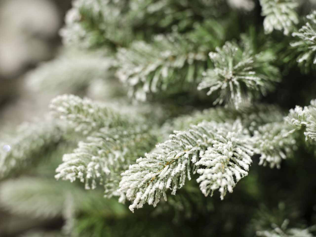 Sunndal albero di natale 210cm d.120cm verde/bianco