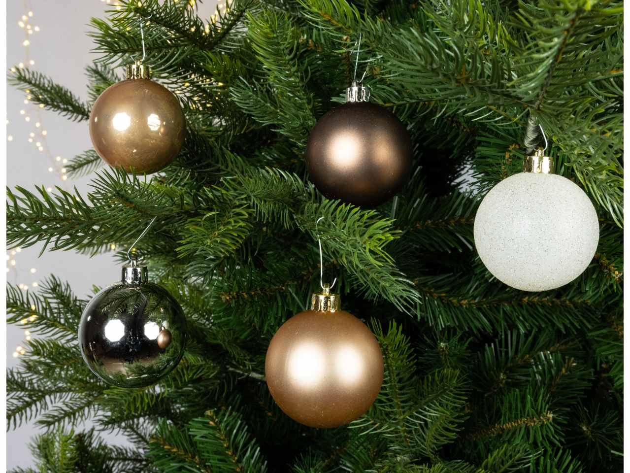 Sfera d.6cm 30pz nei colori bianco, rame e argento