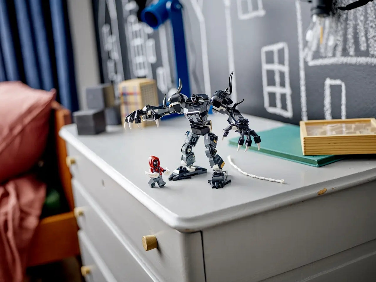 Lego super heroes marvel mech di venom vs. miles morales