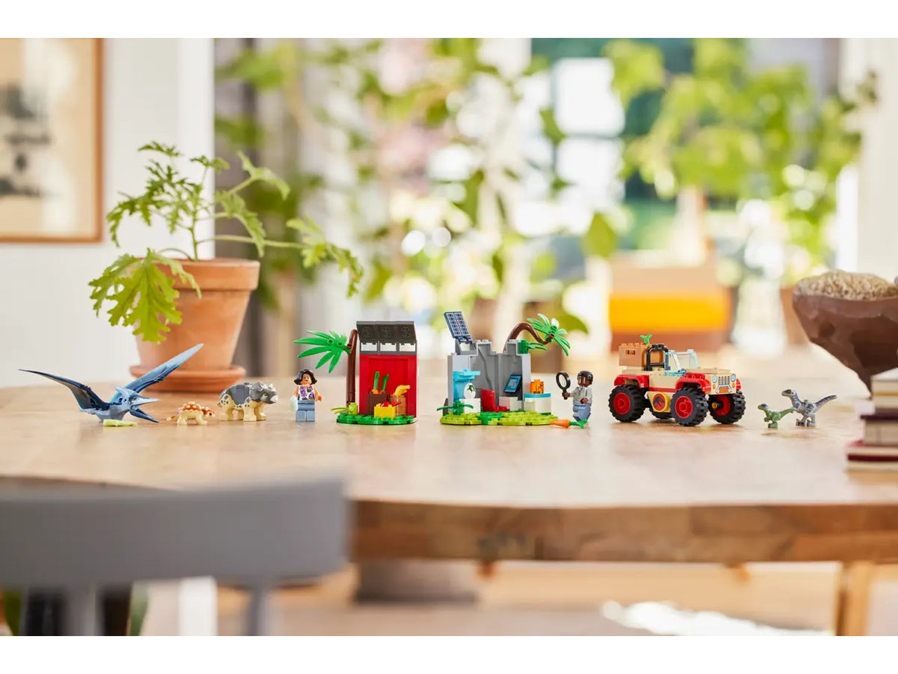 Lego jurassic world centro di soccorso dei baby dinosauri