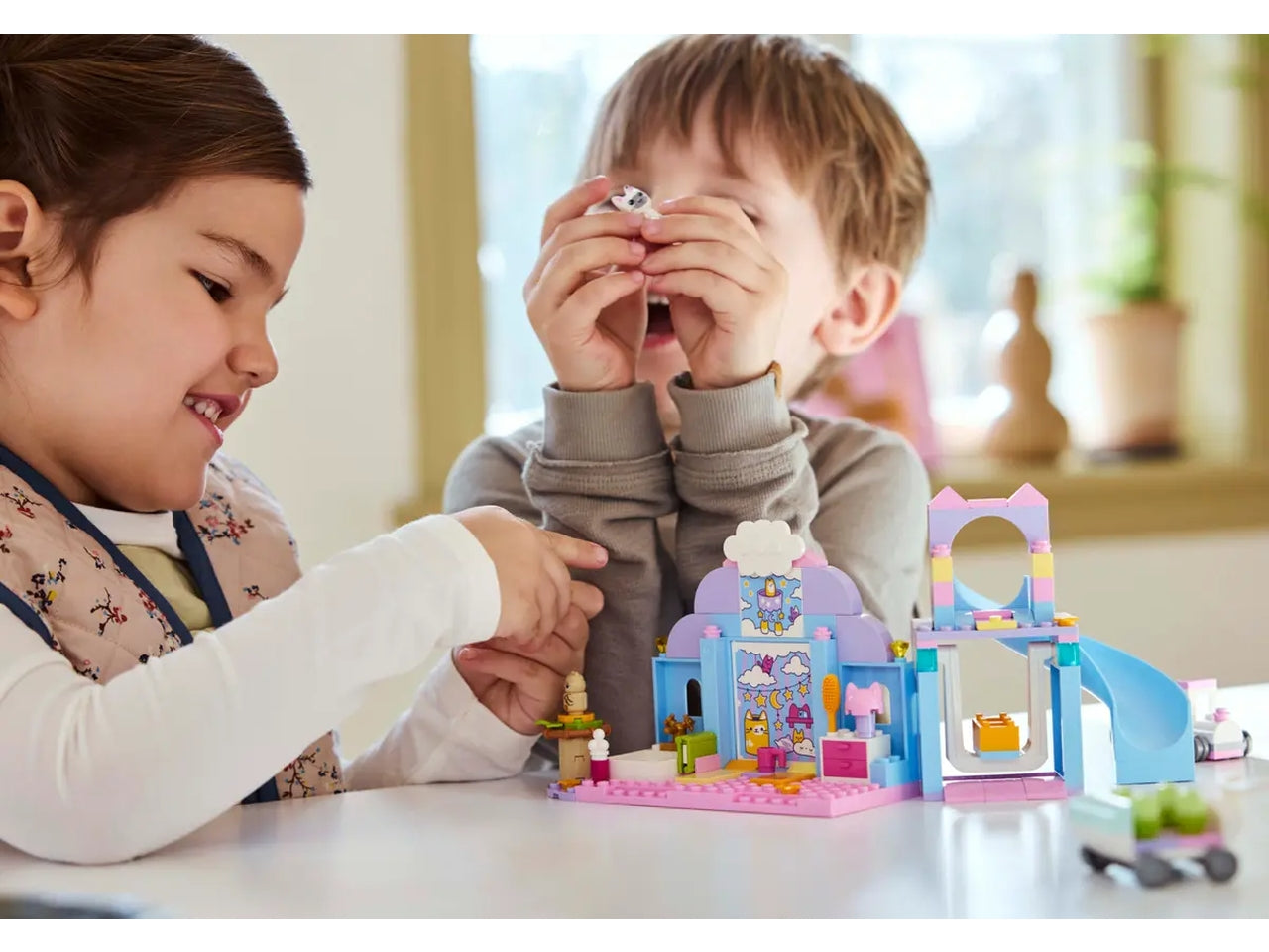 Lego Gabby's Dollhouse Asilo gatto-orecchio, set di costruzioni in scatola da 165 pezzi per bambine di 4+ anni, 10796