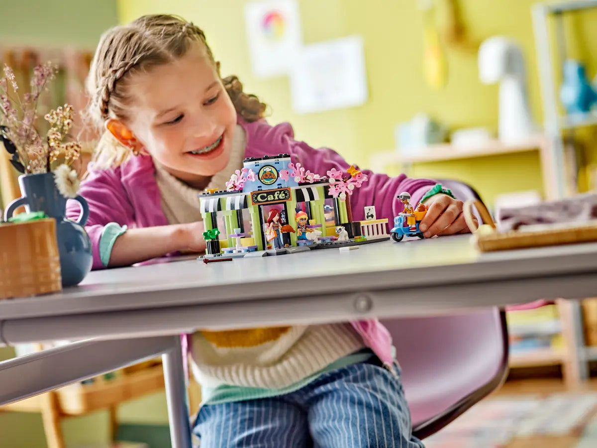 Lego Friends CaffÃ¨ di Heartlake City, set di costruzioni in scatola da 426 pezzi, per bambine 6+ anni 42618