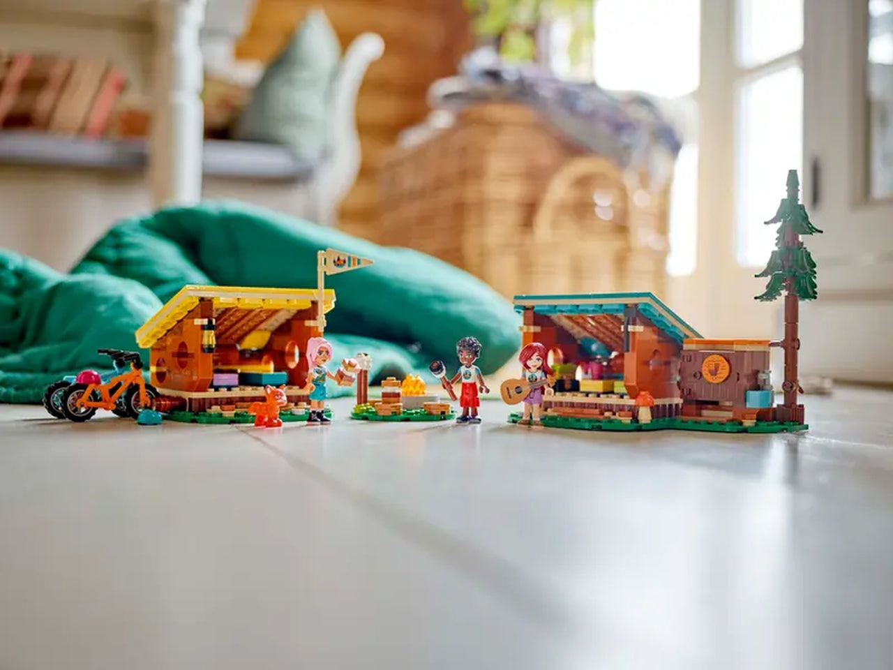 Lego Friends Cabine Relax al Campo Avventure, set mattoncini in scatola da 437 pezzi, per bambine 7+ anni 42624