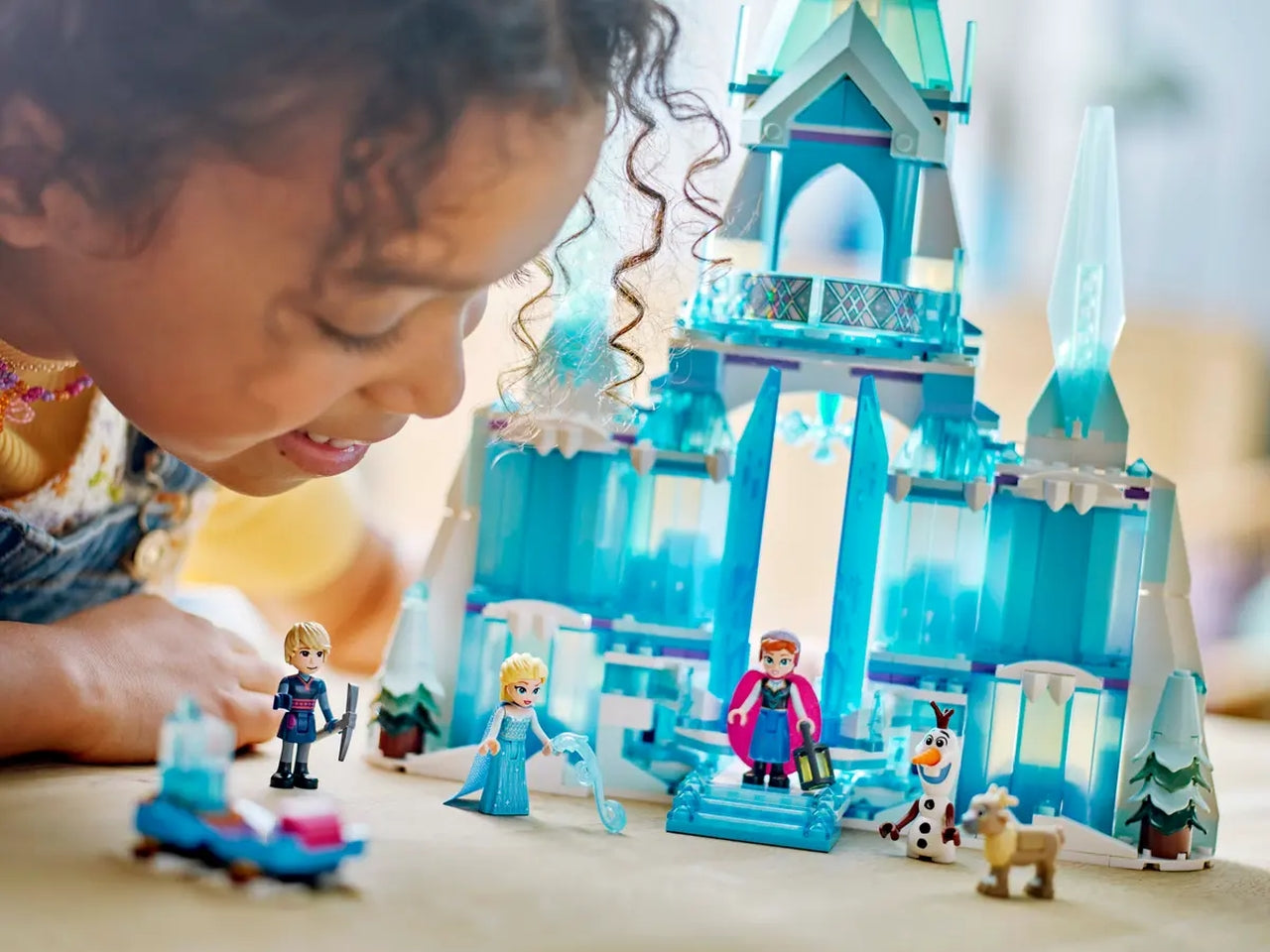 Lego Disney Princess il Palazzo di Ghiaccio di Elsa di Frozen, set di mattoncini in scatola da 630 pezzi, per bambine 6+ anni 43244