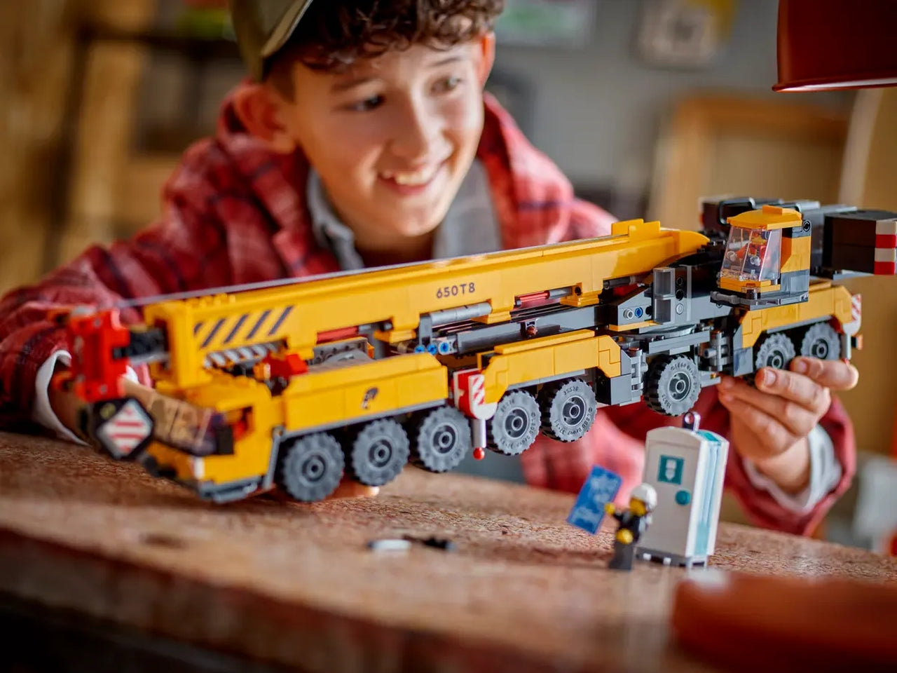 Lego City Big Vehicles Gru da cantiere mobile gialla, set di costruzioni in scatola da 1160 pezzi, per ragazzi 9+ anni 60409