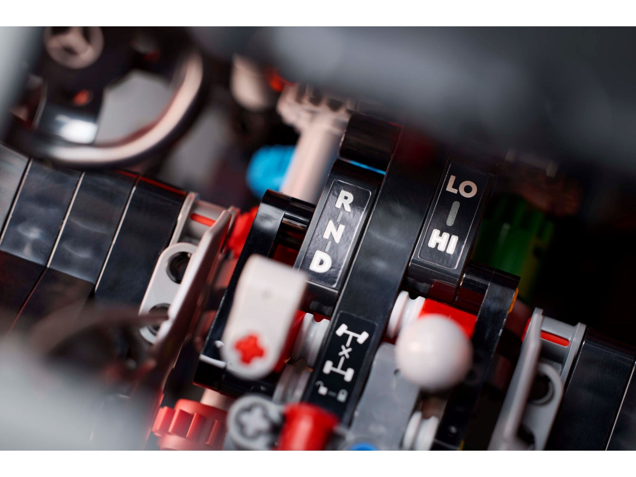LEGO Technic - Mercedes-Benz G 500 PROFESSIONAL Line, Modellino di Auto Fuoristrada da Costruire per Adulti, Veicolo 4X4 Classe G da Esposizione Ricco di Dettagli, Regalo Collezione per Lui o Lei 42177