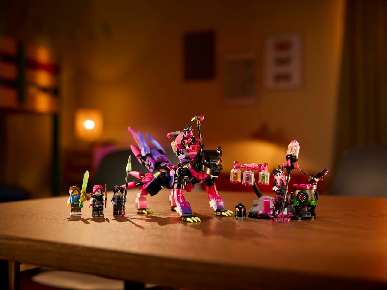 LEGOÂ® DREAMZzz - Collezione libera lâimmaginazione e consente ai giovani sognatori di scegliere le proprie avventure mentre costruiscono creature e veicoli fantastici Le creature da incubo della Mai-Strega per i bambini dai 9 anni in su 71483