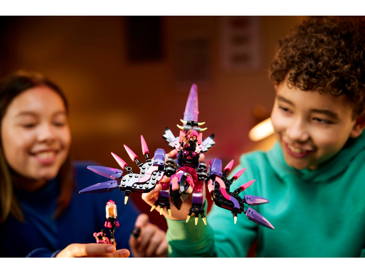 LEGOÂ® DREAMZzz - Collezione libera lâimmaginazione e consente ai giovani sognatori di scegliere le proprie avventure mentre costruiscono creature e veicoli fantastici Le creature da incubo della Mai-Strega per i bambini dai 9 anni in su 71483