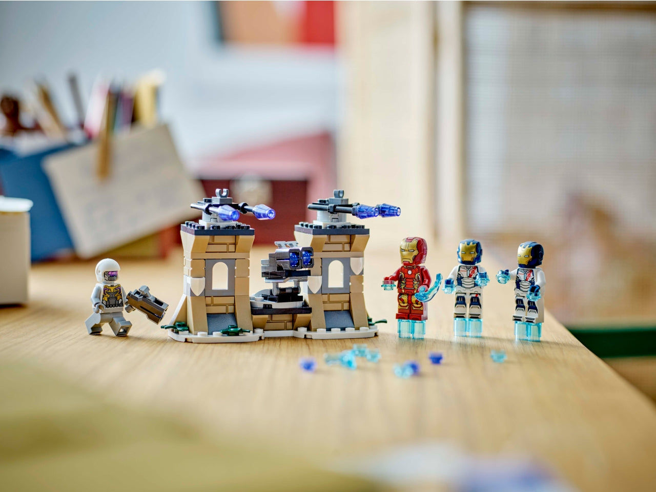 LEGO Marvel - Giocattolo di Iron Man costruibile: metti lâazione di Avengers: Age of Ultron dei Marvel Studios nelle mani dei bambini con il set Iron Man e Legione di ferro vs. Soldato Hydra per i bambini e le bambine dai 6 anni in su 76288