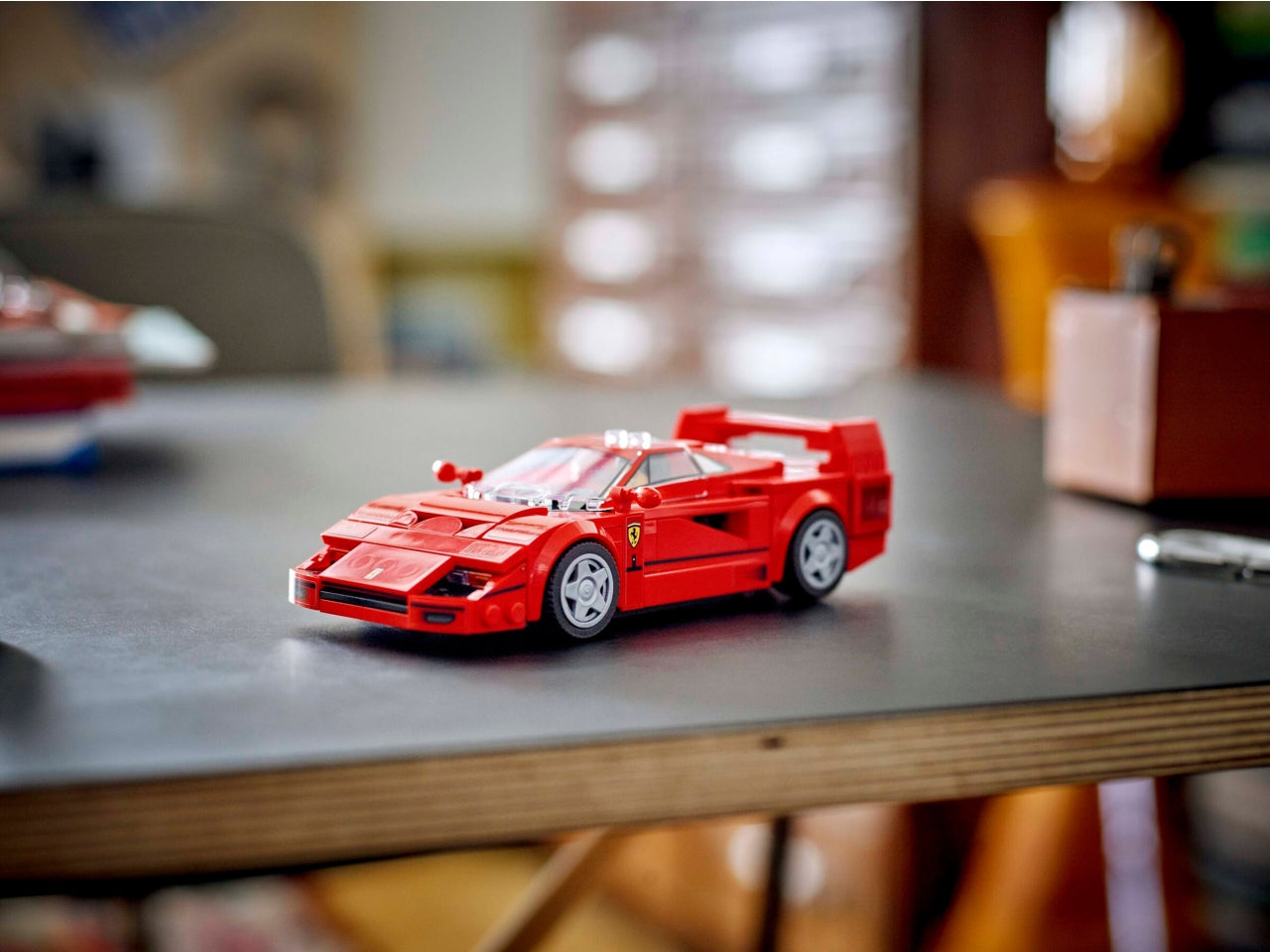 LEGO Speed Champions - Auto giocattolo Ferrari per bambini: veicolo costruibile della Supercar Ferrari F40 per i bambini e le bambine dai 9 anni in su, nostalgici amanti delle auto e fan della Ferrari 76934