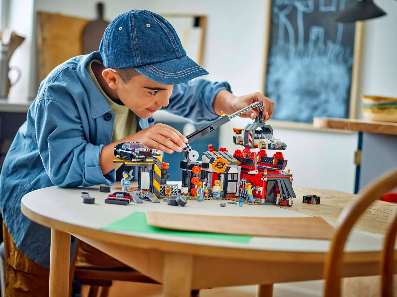 Lego My city sfasciacarrozze con auto 871 pezzi per etÃ  7+ 60472