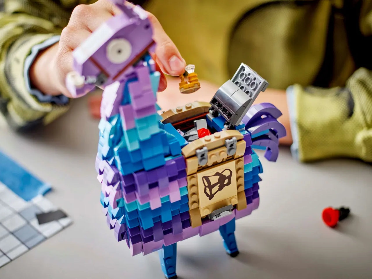 Lego Fortnite lama delle scorte 691 pezzi per etÃ  12+ 77071