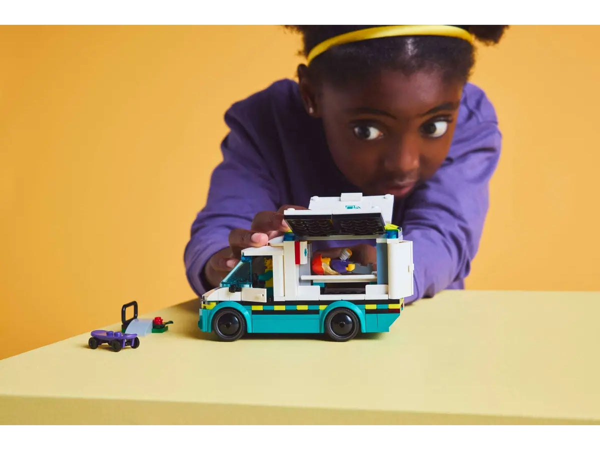 Lego City great vehicles ambulanza di emergenza 184 pezzi per etÃ  5+ 60451