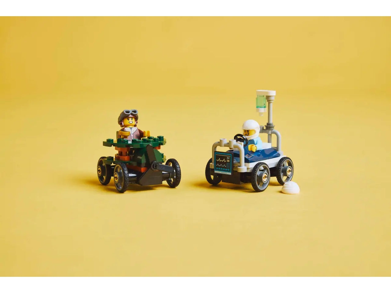 Lego City great vehicles pack veicoli da corsa: aereo contro letto dâospedale 70 pezzi per etÃ  5+ 60459