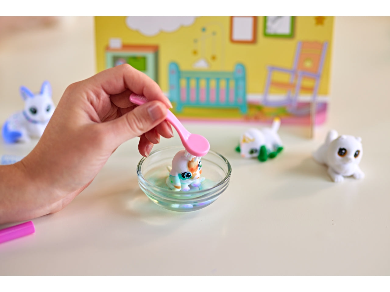 Washimals Baby Pets Asilo Nido dei Cuccioli - Set con 5 Pets e Accessori, Multicolor, EtÃ  3+, Crayola