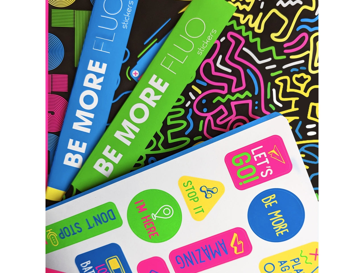 Quaderni maxi fluo linea be more different formato 21x29,7, pagine 72+r, rigatura 1 rigo confezione da 10 quaderni