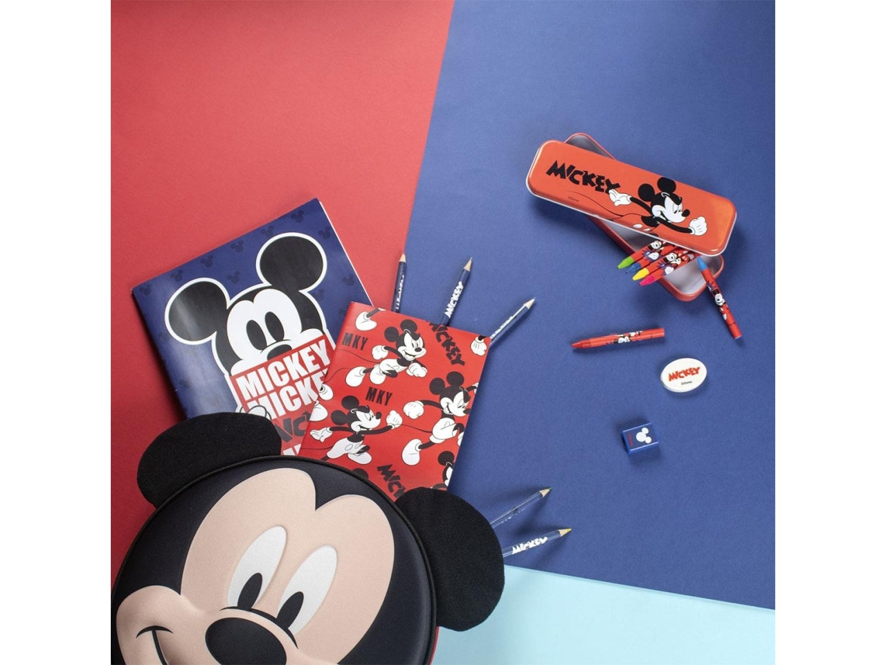 Set cancelleria scolastica per bambino Disney Mickey, per colorare e disegnare, tema Mickey and friends - CerdÃ 