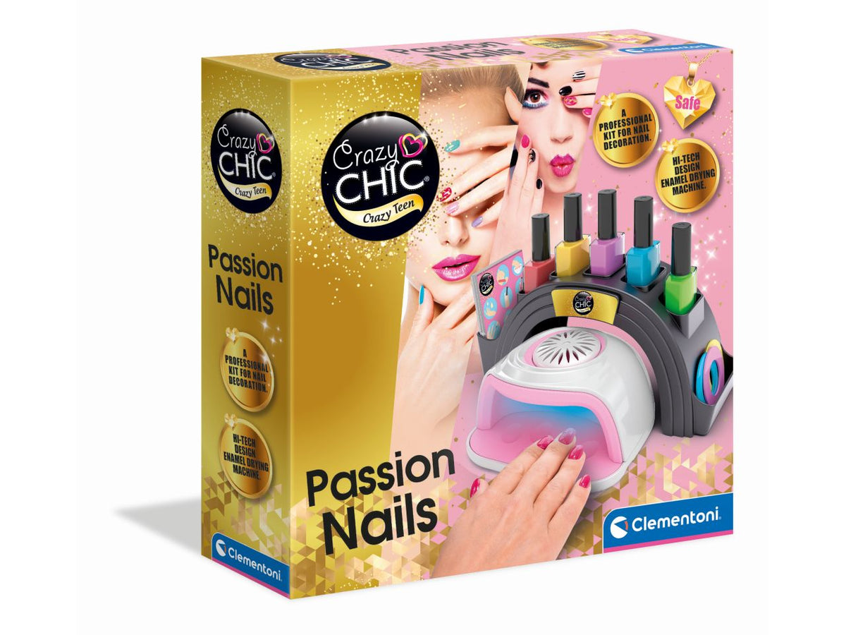 Crazy chic passion nails