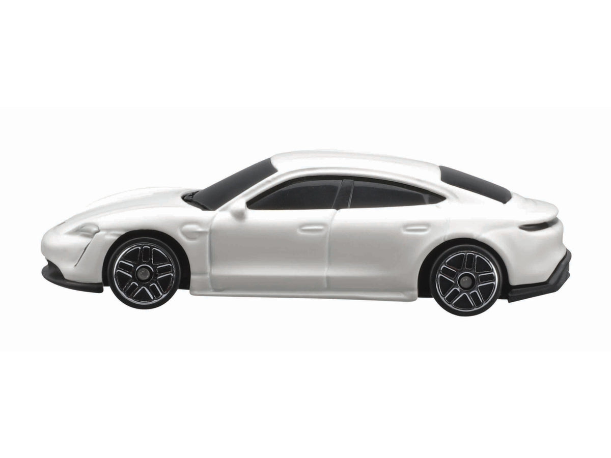 Modellino Auto Fresh Metal - 3 Pollici Modelli Assortiti: Die-cast, Colori Assortiti, Licenza Ufficiale, Dimensioni 10,8x4x10,8 cm, EtÃ  3+ | Maisto