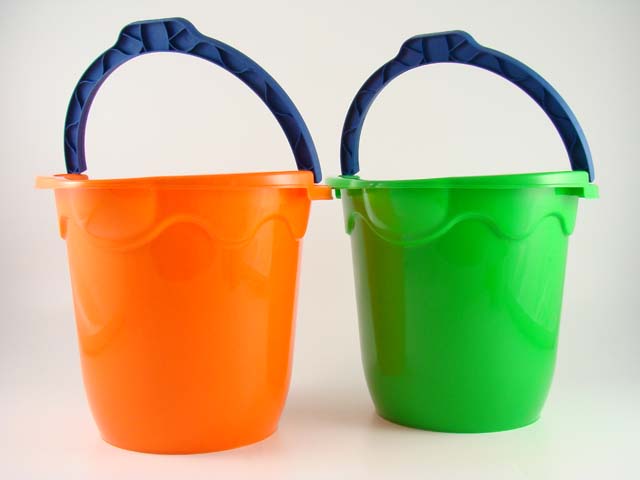 Secchio con becco vulcano 13lt