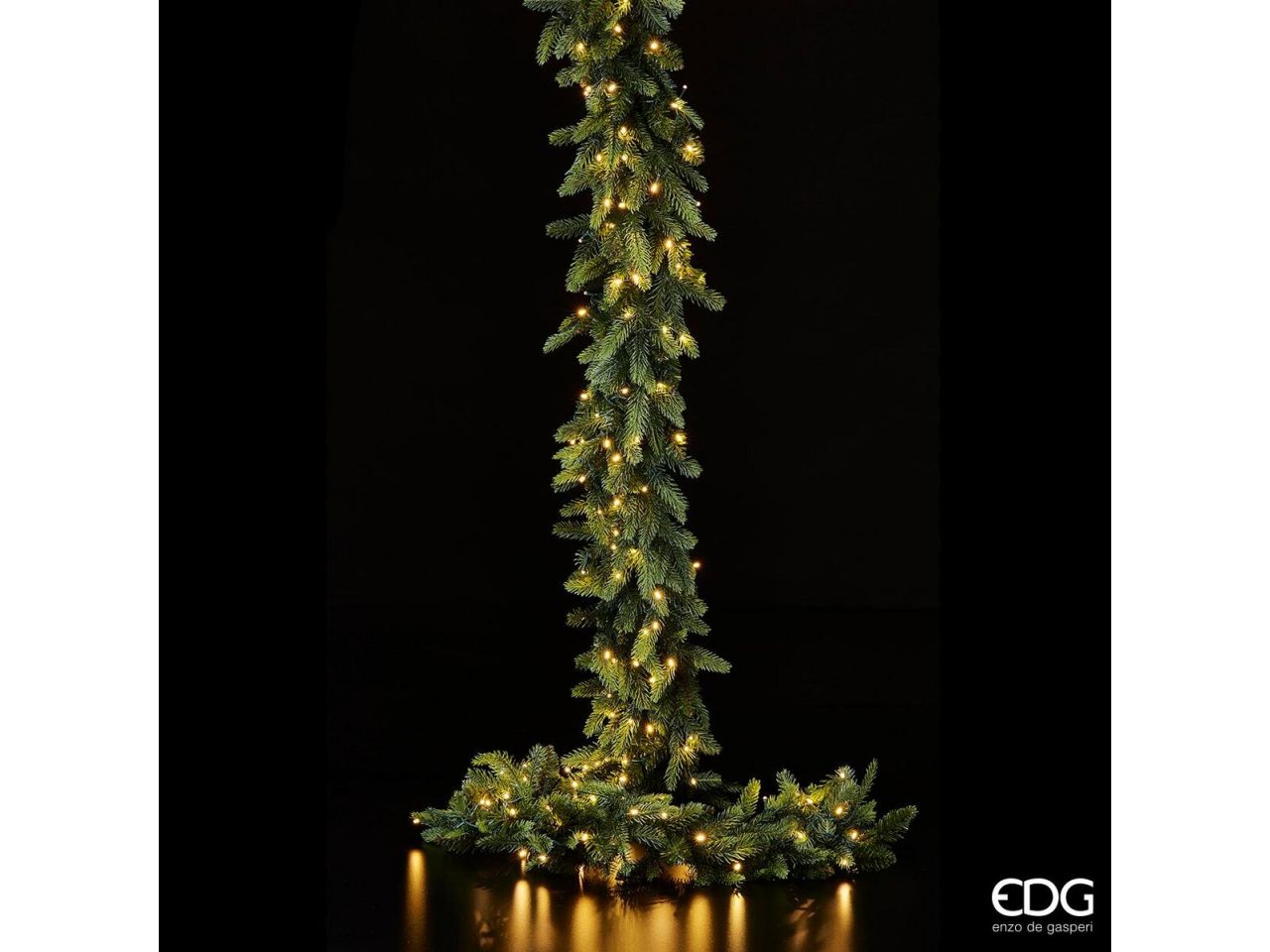 Ghirlanda pino 270cm vered con 170 led bianco caldo prolungabile fino a 4 ghirlande