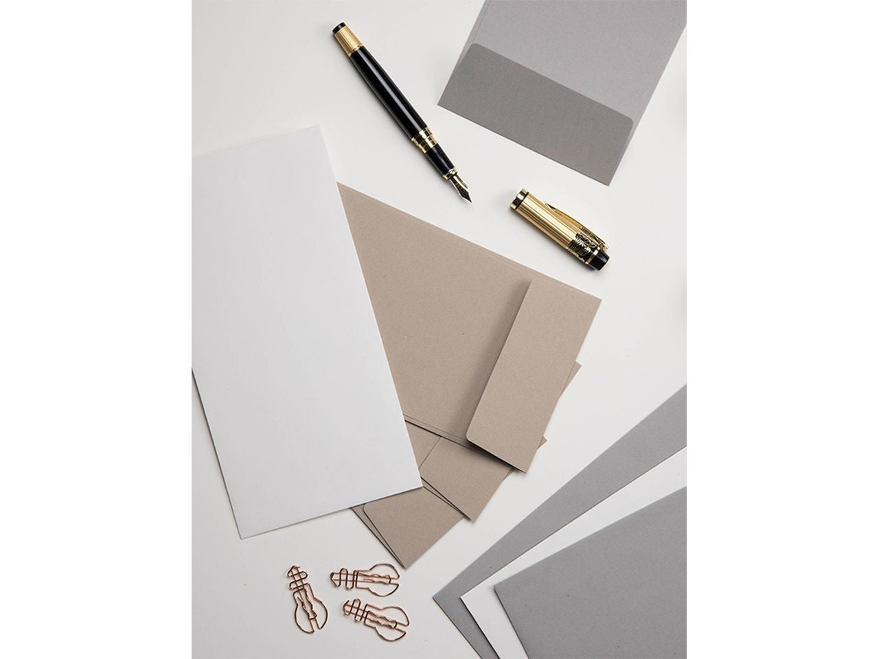 Buste calligraphy nature crash misura 110x220mm - la confezione comprende 25 buste