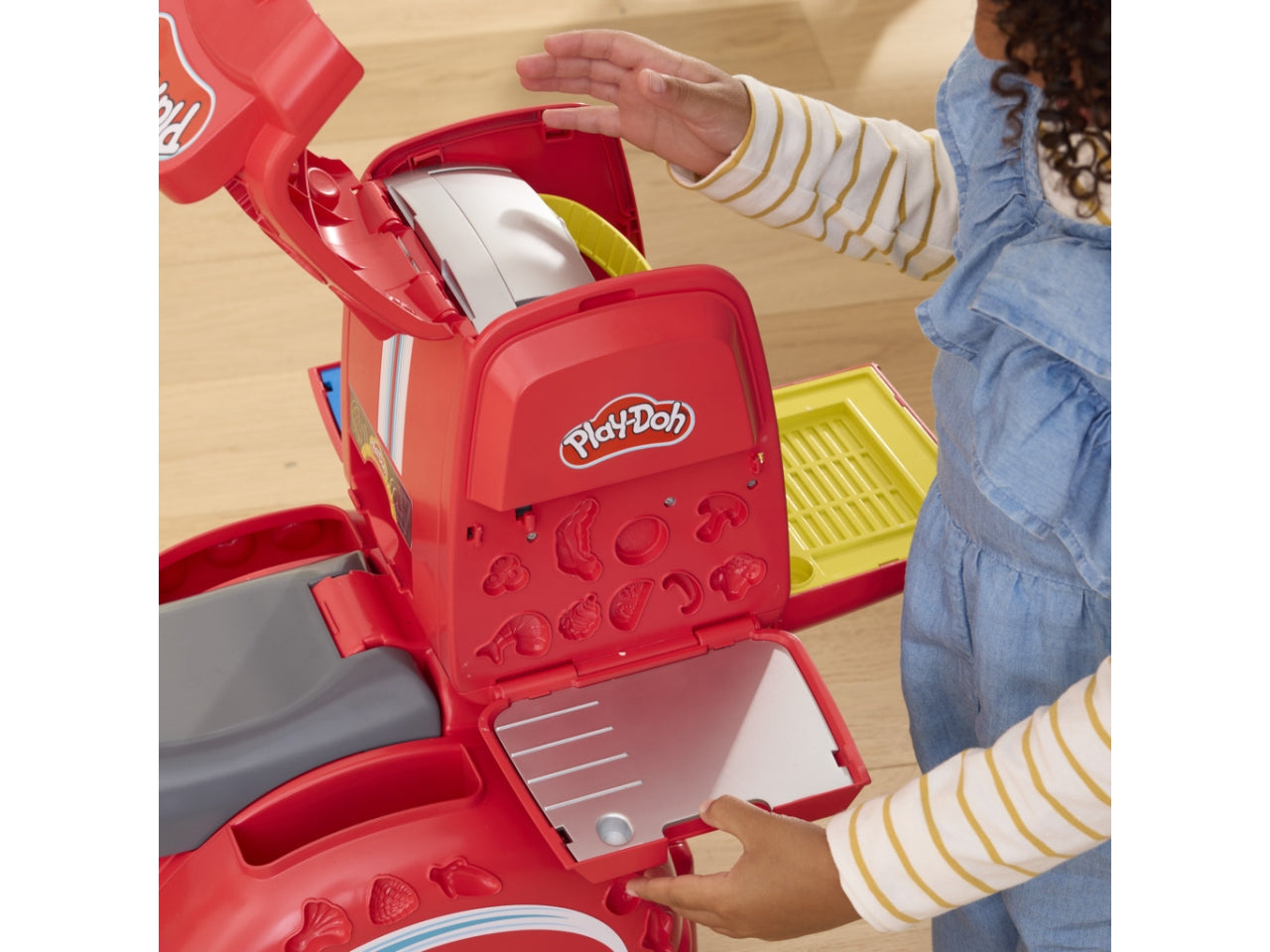 Pasta Modellabile Play-Doh Pizza Delivery Scooter: Set per Bambini 3+ | Dimensioni 20,3x62,2x43,2 - Hasbro$