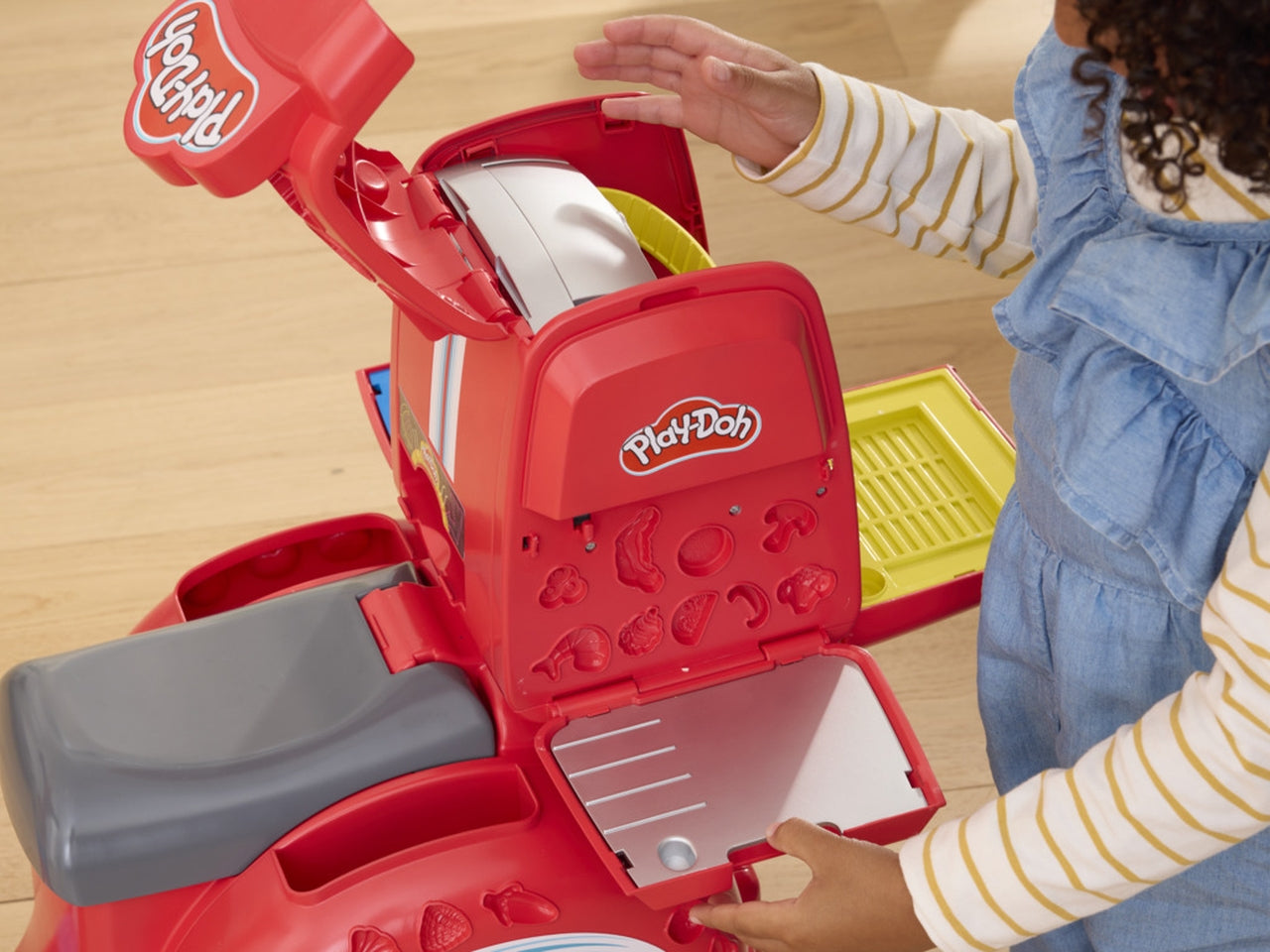 Pasta Modellabile Play-Doh Pizza Delivery Scooter: Set per Bambini 3+ | Dimensioni 20,3x62,2x43,2 - Hasbro$