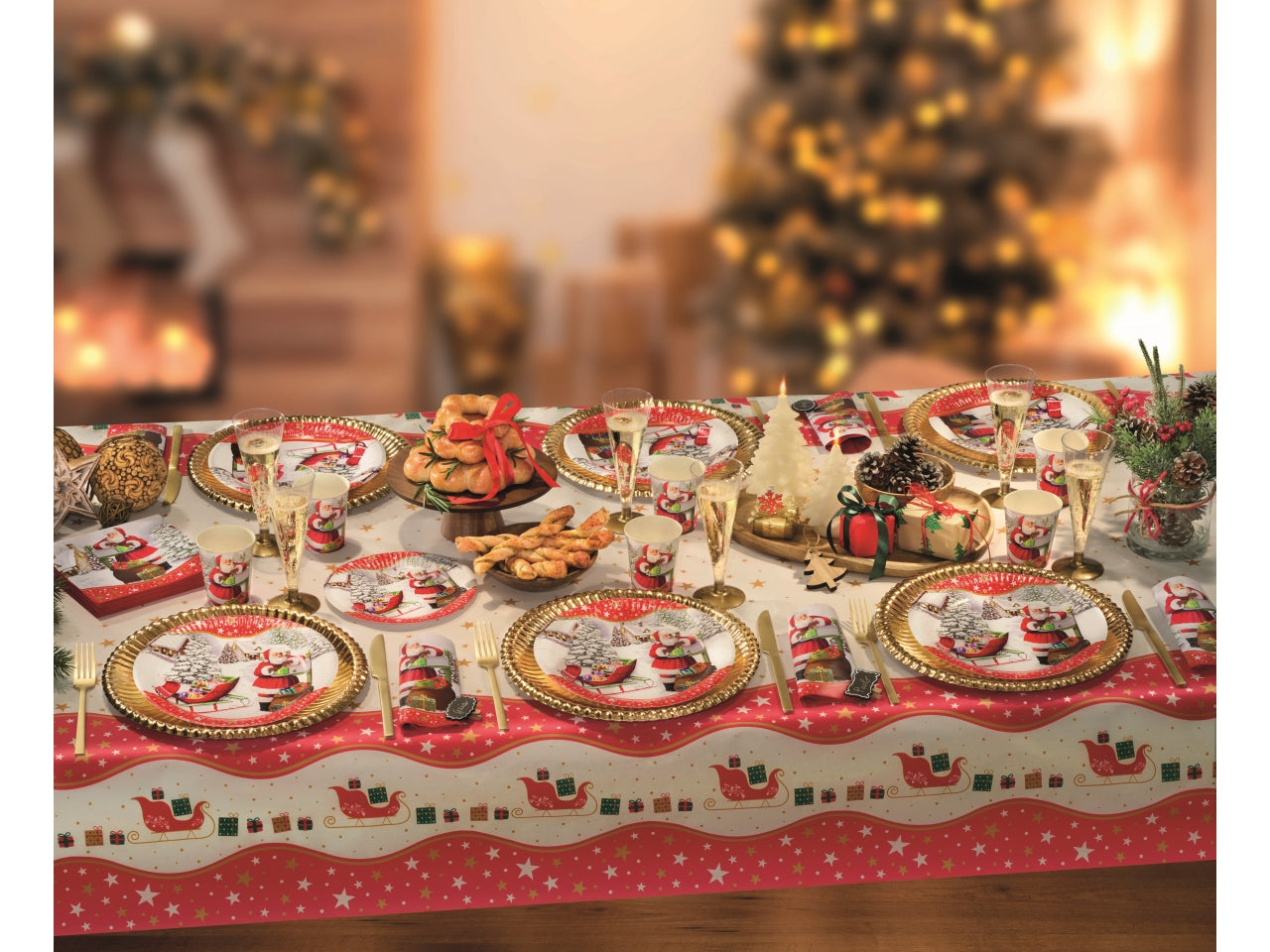 Piatti piani in cartoncino misura d.19cm - babbo natale la confezione comprende 10 piatti$