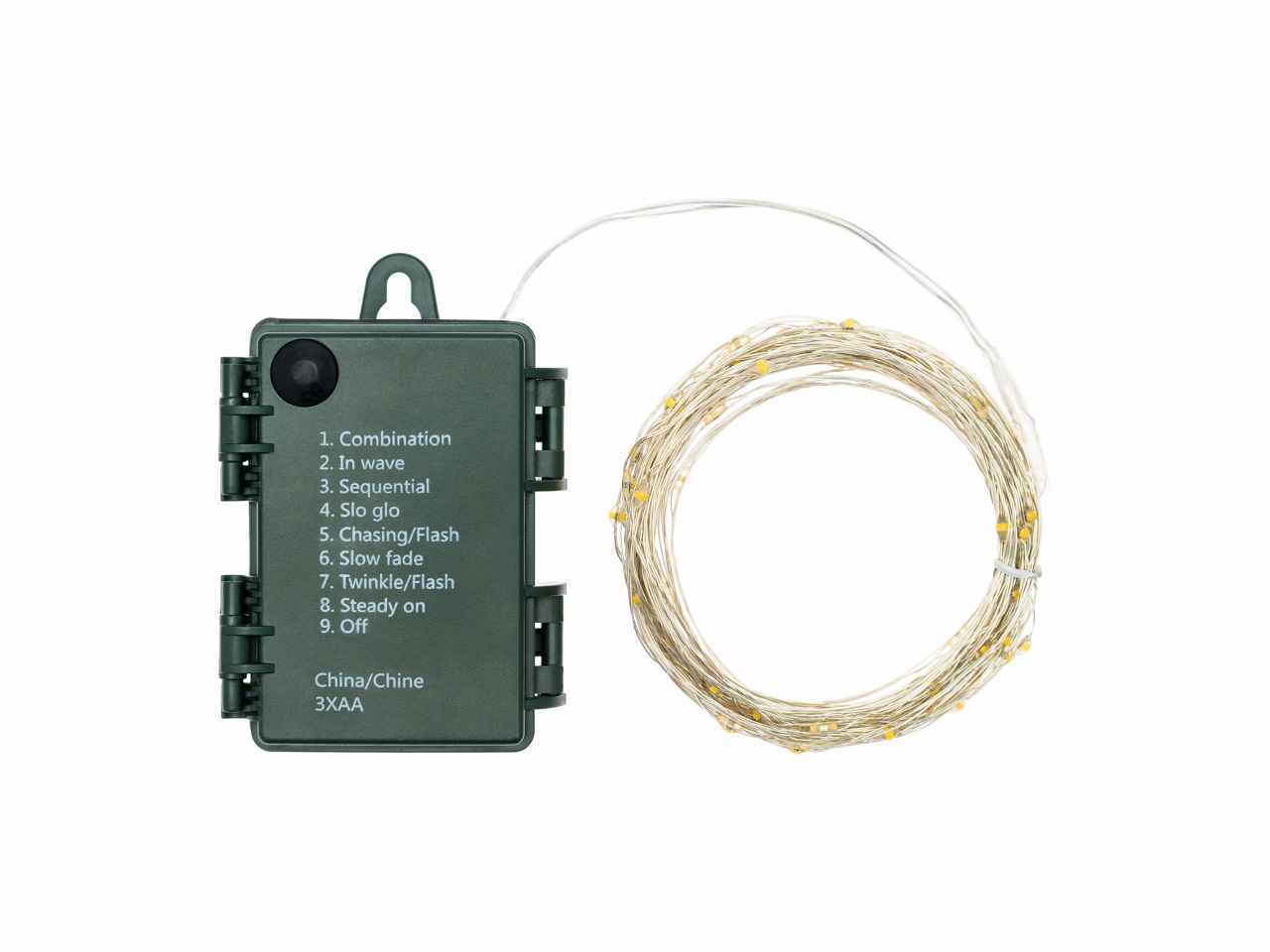 Filo metallo argento 8mt con 80micro led multicolor, giochi di luce a batteria 3xAA1,5V (non incluse) per uso interno/esterno IP44