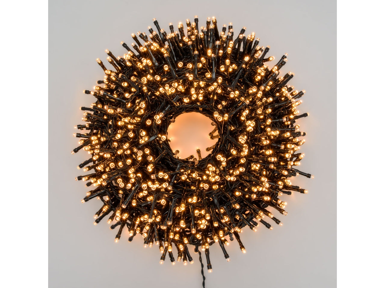 Catena 2000led bianco caldo traditional con 8 giochi di luce, filo verde 4+40,5mt uso interno/esterno