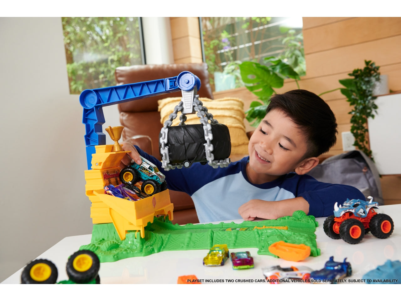 Hotwheels monster trucks sfida demolizione del carico
