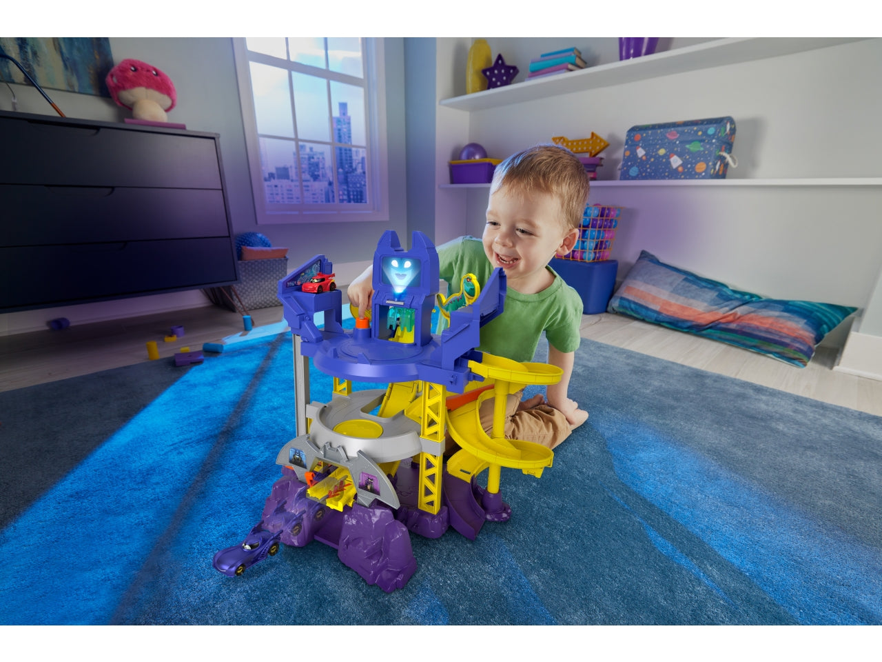 Batwheels Batcaverna DC, pista giocattolo con macchine per bambini 3+ Fisher-Price