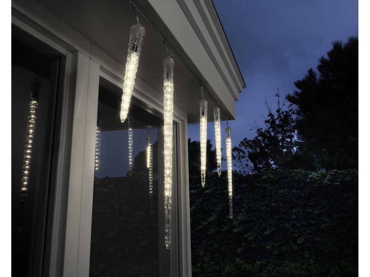 Luci natalizie led a ghiacciolo per uso esterno colore trasparente bianco caldo misura lun.250cm misura del led 3mm numero di led 76