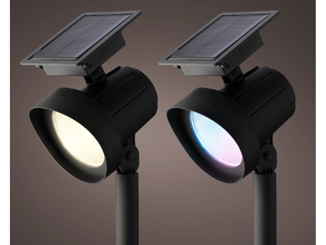 Set da 2 faretti solari da giardino neri in plastica con luce bianco caldo e cambio colore RGB, autonomia 6 ore - 11x31,5cm -  Kaemingk $