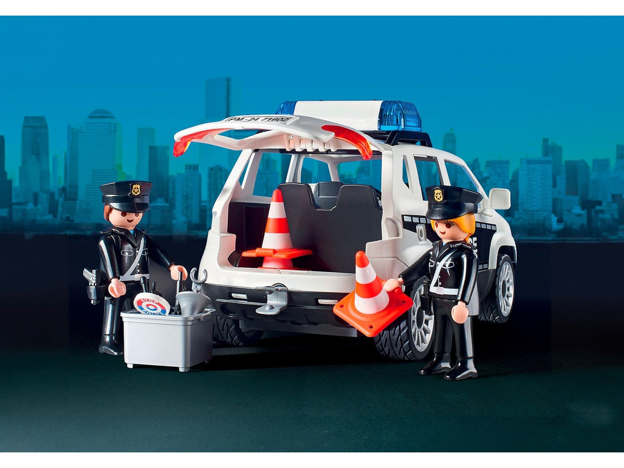Playmobil Centrale della Polizia, edizione esclusiva per il 50Â° anniversario, con funzioni interattive, celle di fuga e piattaforma per elicotteri, giocattolo per bambini dai 4 anni in su | Playmobil