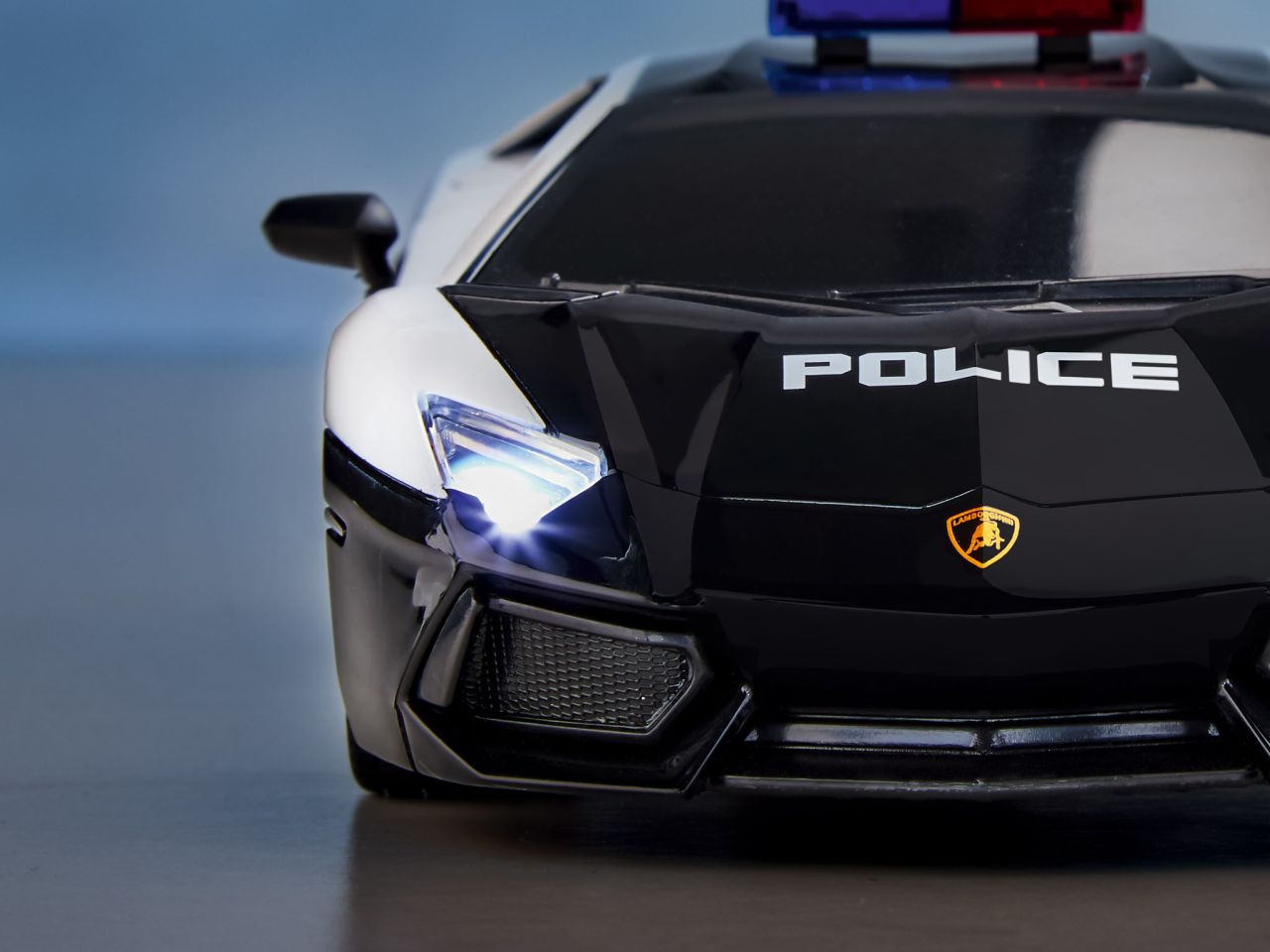 Auto lamborghini aventador police