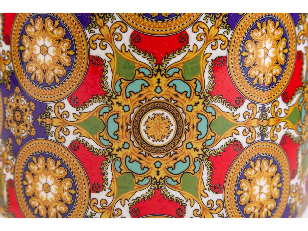 Scatola in porcellana royal carousel 10x10xh.11cm