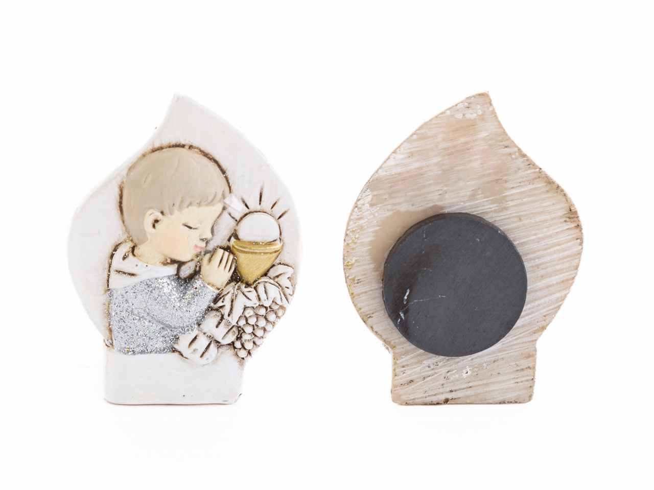 Calamita con figura di bimbo prima per comunione in resina 3x4,5 cm