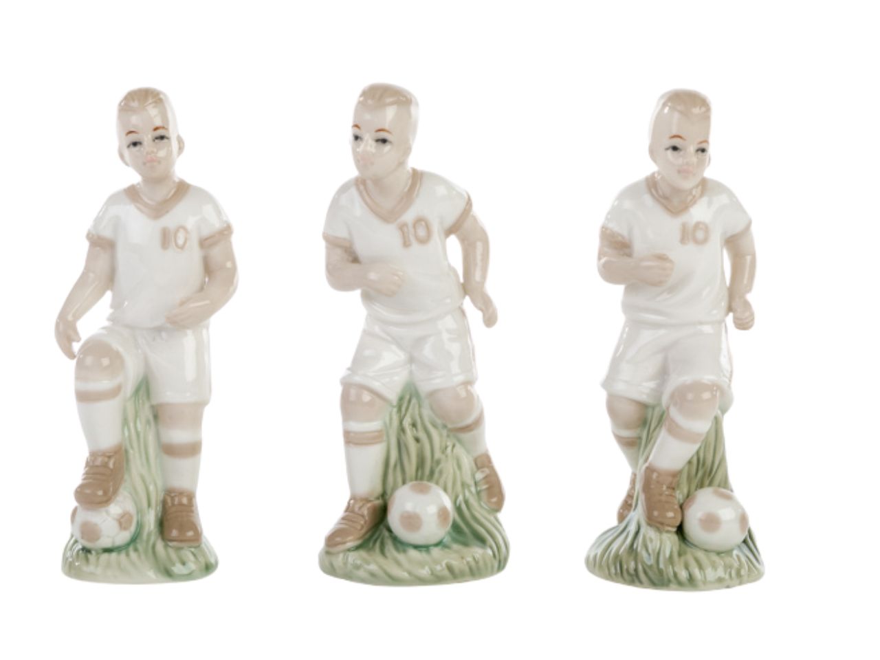 Calciatore porcellana 3 assortimenti 3x4,5xh.12 cm con scatola bianca