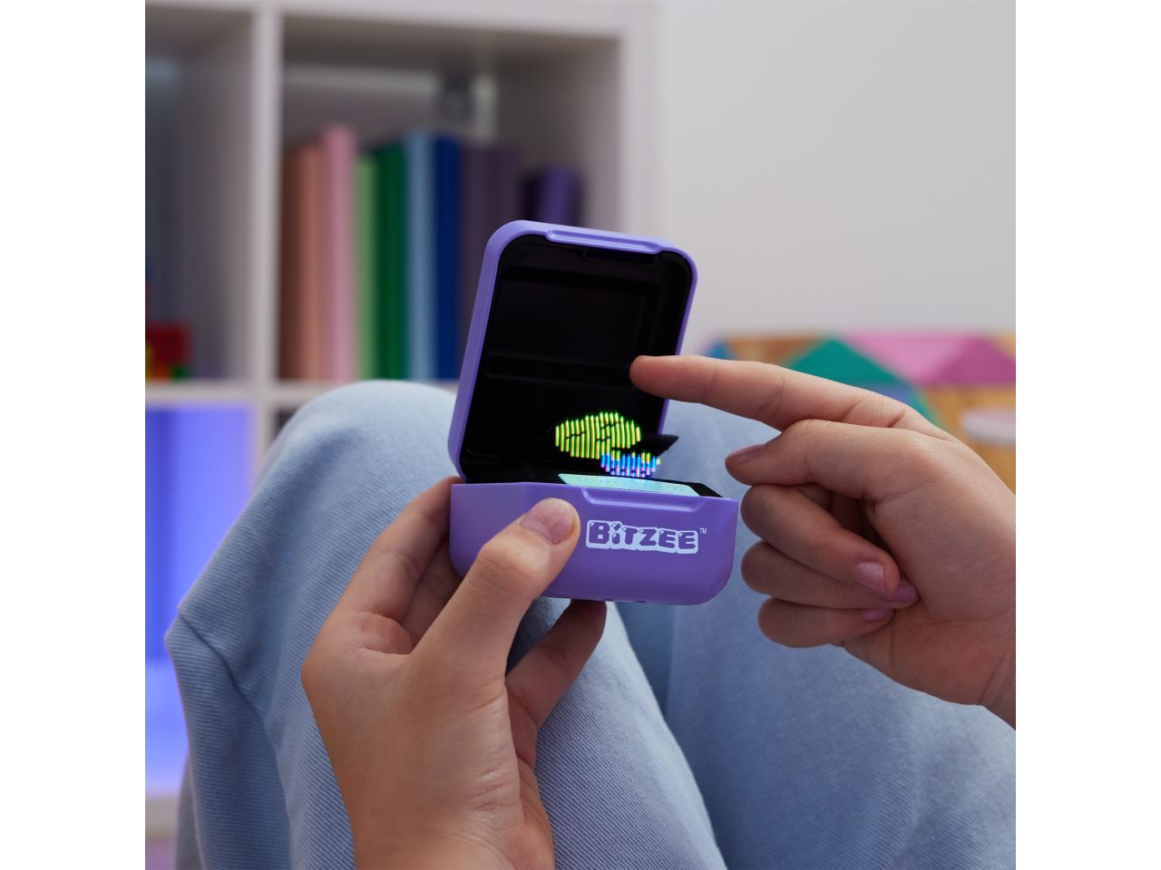 Bitzee cucciolo interattivo e digitale, gioco per bambini etÃ  +5 - 14.61x 11.76 cm - Spin master