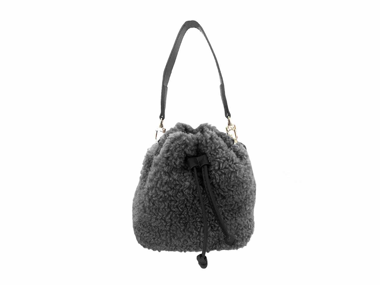 Borsa sacchetto grigia in ecopelliccia pecora$
