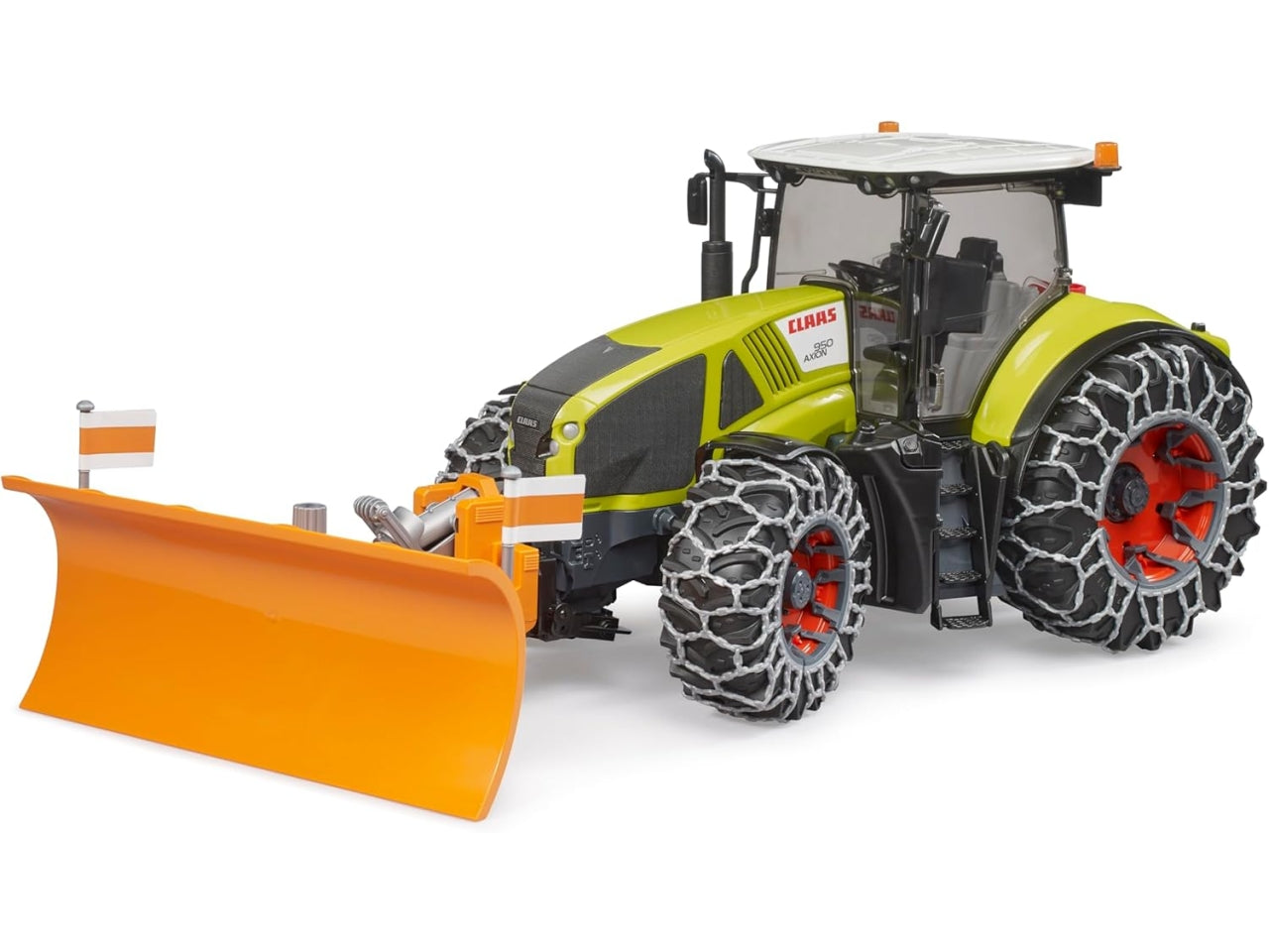 Trattore claas axion 950 con catene e spalaneve