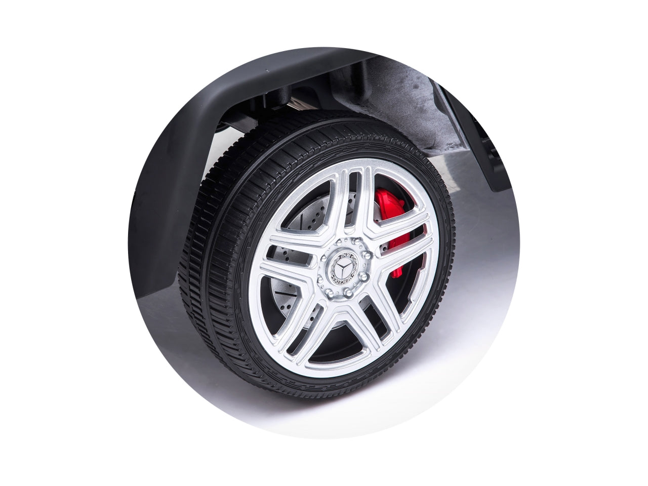 Auto elettriche suv mercedes maybach g650 di colore nero