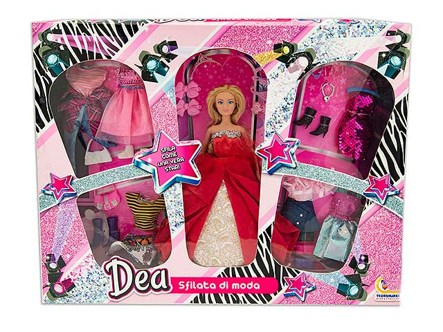 Dea f.bambola sfilata di moda 66867