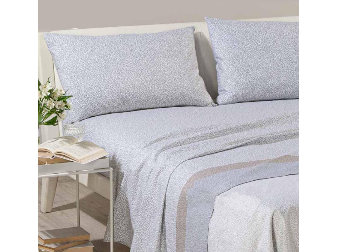 Avana completo letto 2piazza di colore grigio
