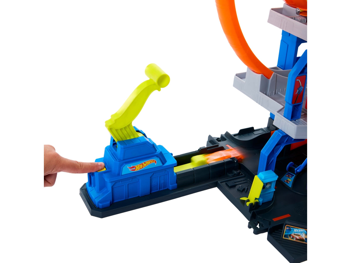 Hot Wheels city mega garage