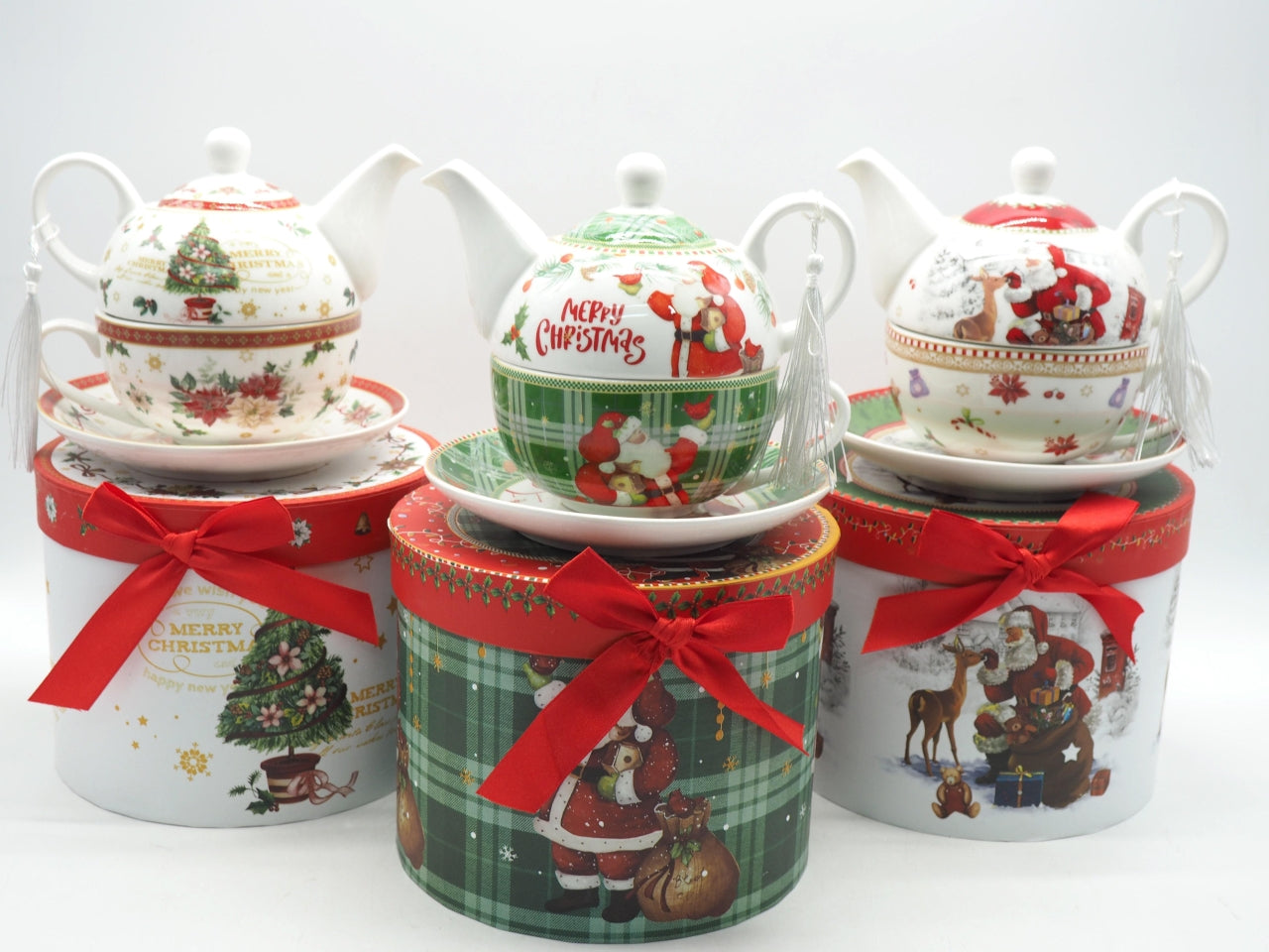Teiera con tazza e piattino natalizia in scatola regalo 3 decori assortiti